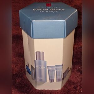 Elizabeth Arden White Glive Skincare Set. NIB